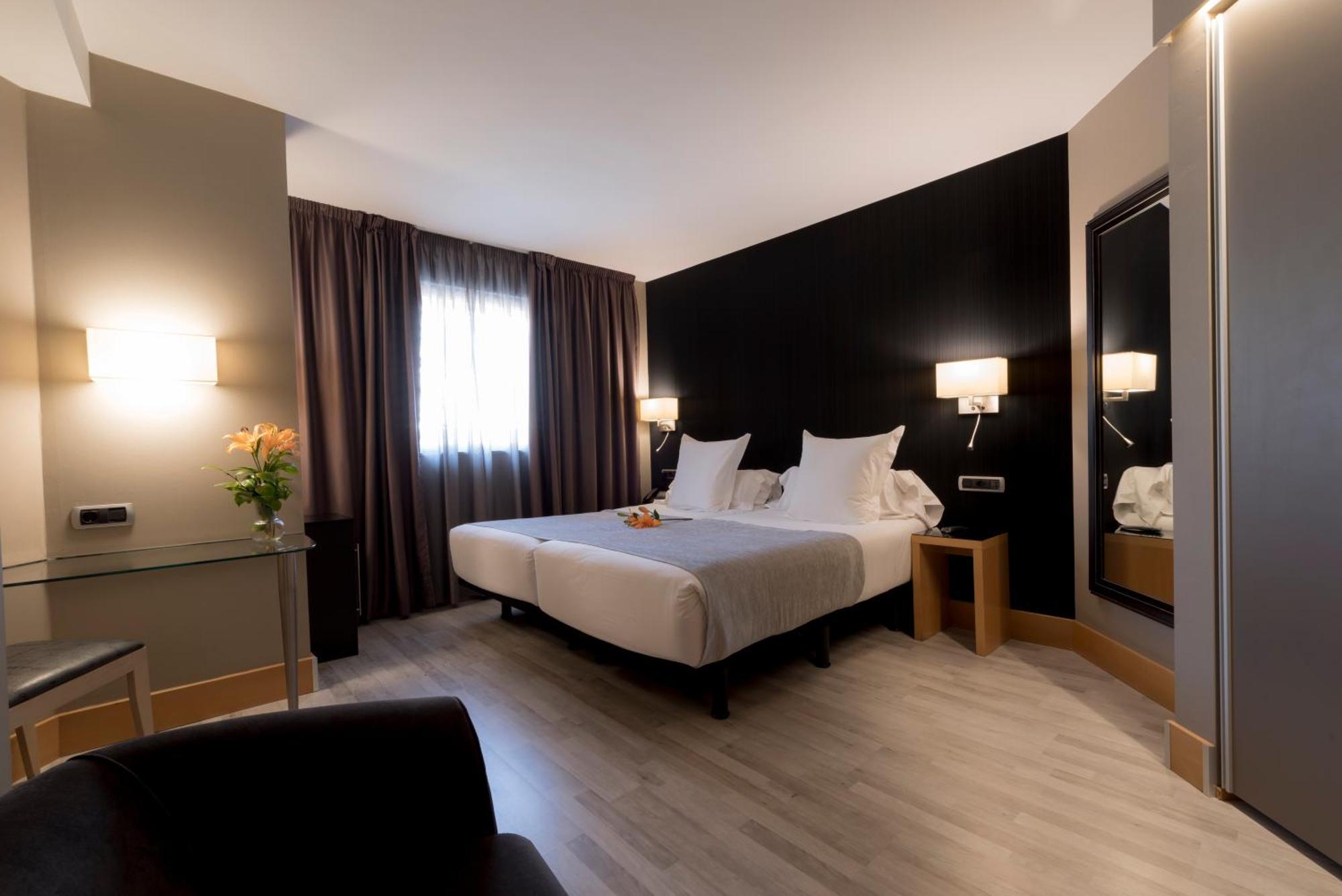 Hotel Plaza La Coruña Eksteriør bilde