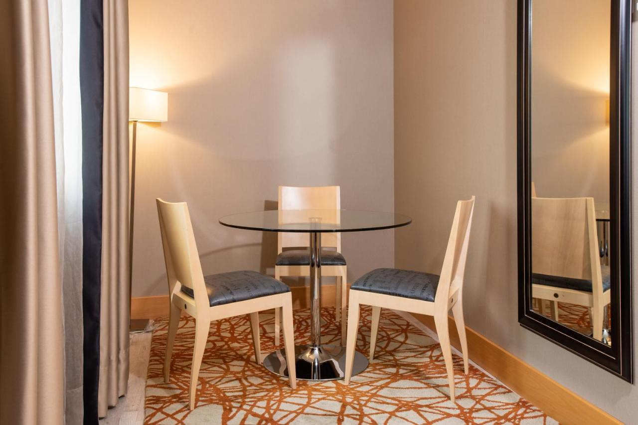 Hotel Plaza La Coruña Eksteriør bilde